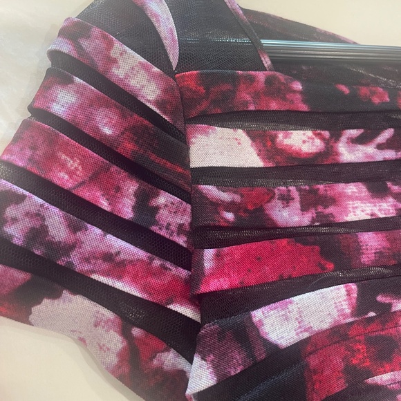 Adrianna Papell - Picture 4 of 5